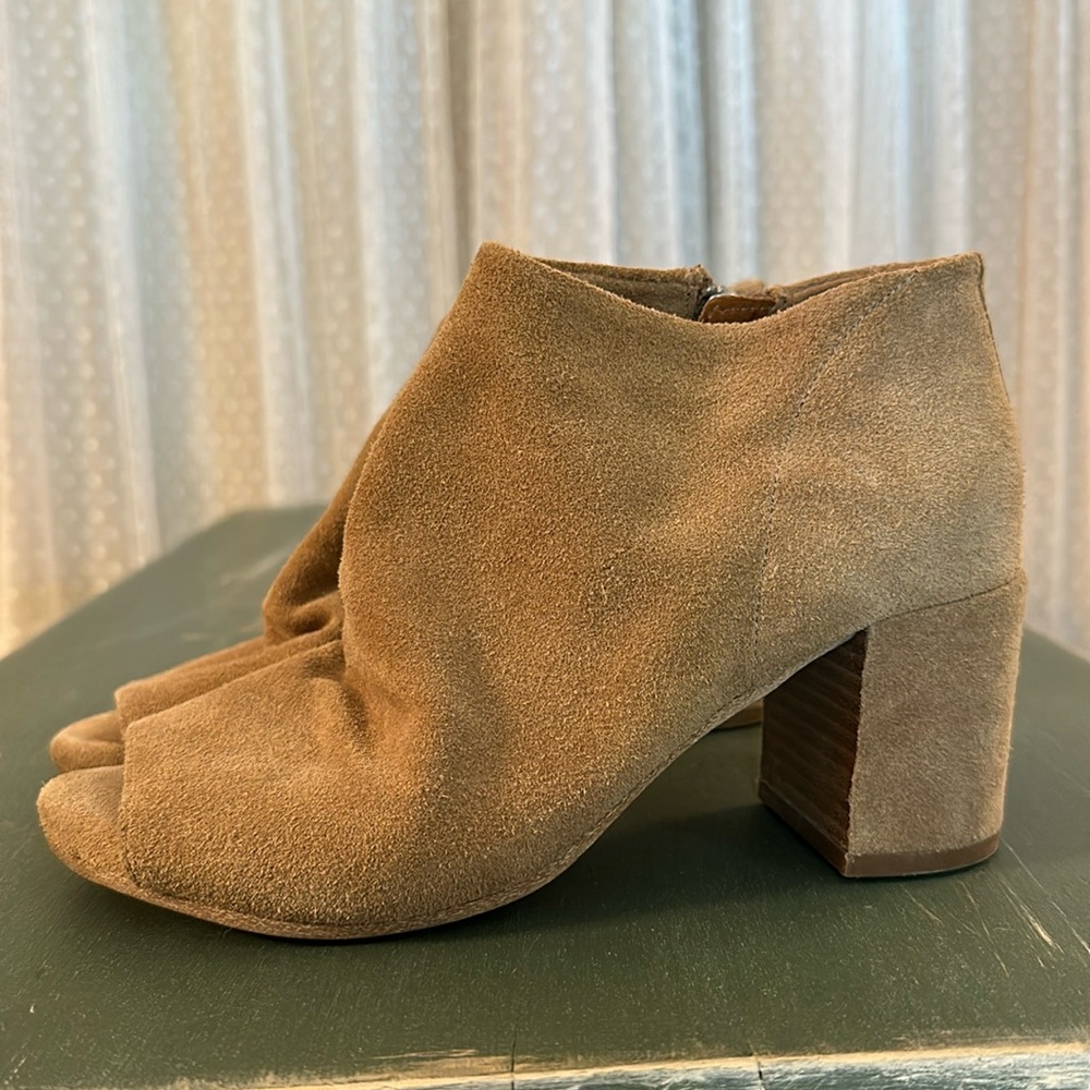 Kenneth Cole Gentle Souls Camelia slouch chunky heel shoes women’s size 6